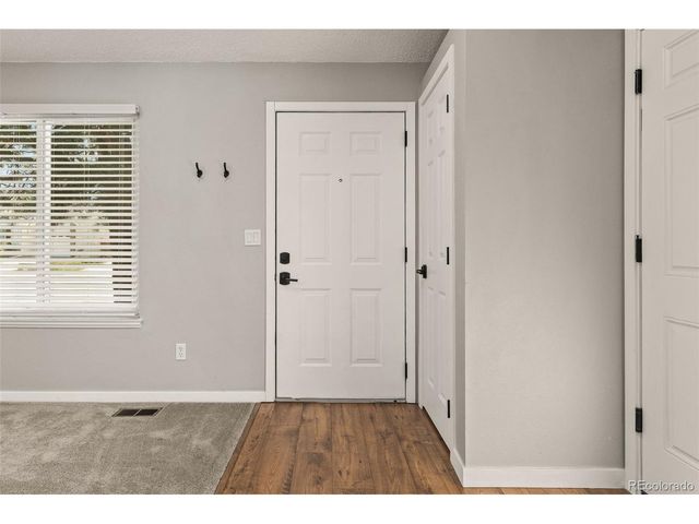 5594 S Zang St, Littleton, CO 80127