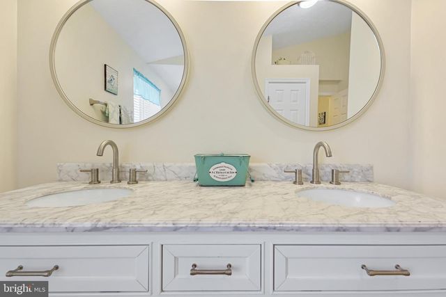 1431 FLYNN CT, Herndon, VA 20170