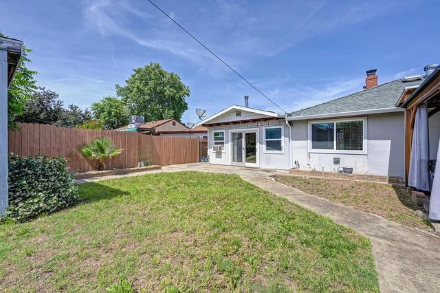 6409 Larry Way, North Highlands, CA 95660