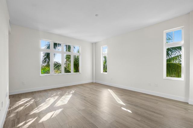 178 Lake Drive 4101, Palm Beach Shores, FL 33404