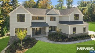 531 Track Lane, River Vale, NJ 07675