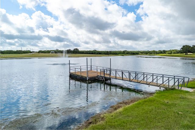 5485 County Road 249 WAY, Gonzales, TX 78629