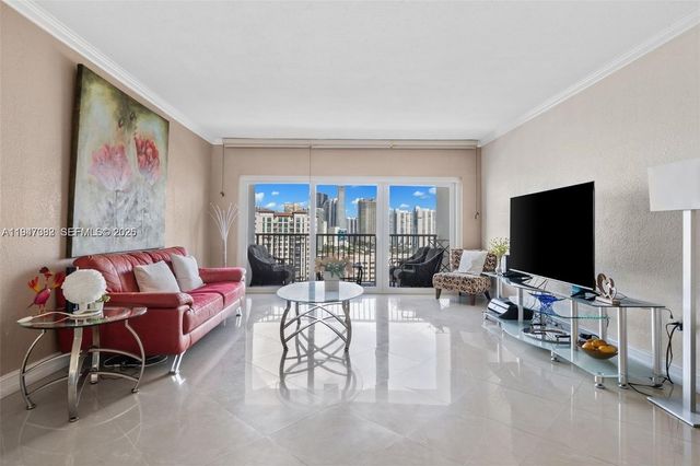 300 Bayview Dr 1707, Sunny Isles Beach, FL 33160