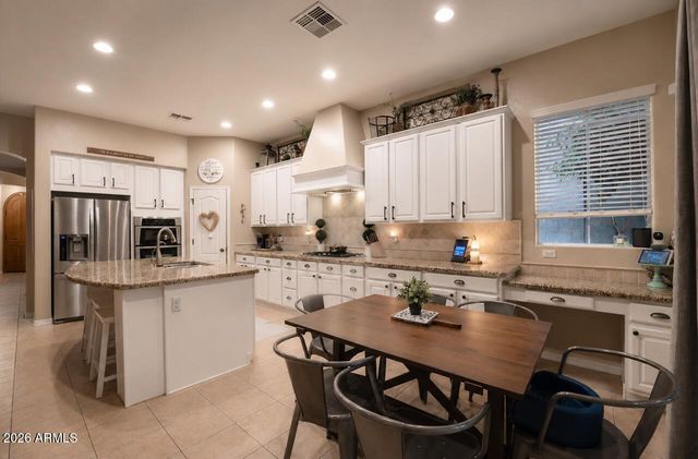 1151 W HORSESHOE Avenue, Gilbert, AZ 85233