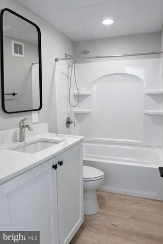 872 HADDON AVE, Collingswood, NJ 08108