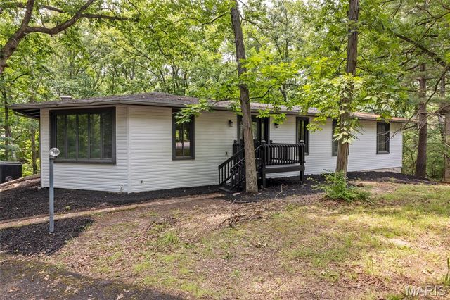 139 Renoir, Lake St Louis, MO 63367