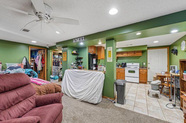 38804 8th Avenue, North Branch, MN 55056