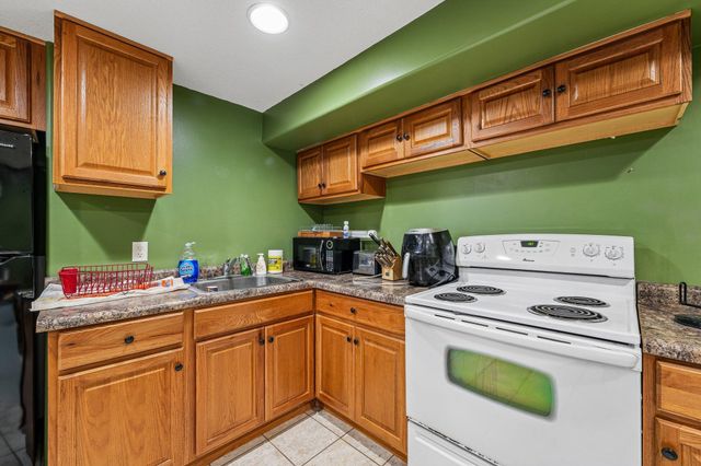 38804 8th Avenue, North Branch, MN 55056