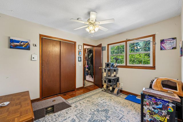 38804 8th Avenue, North Branch, MN 55056