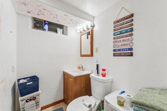 38804 8th Avenue, North Branch, MN 55056