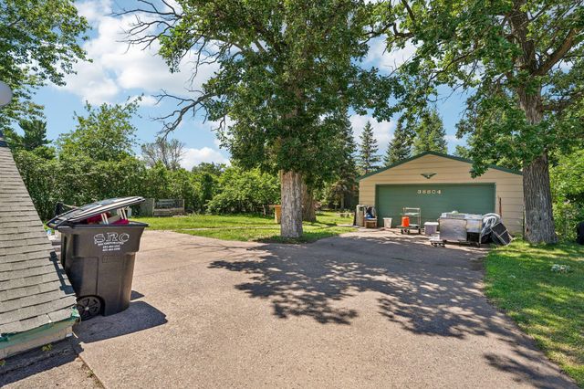 38804 8th Avenue, North Branch, MN 55056