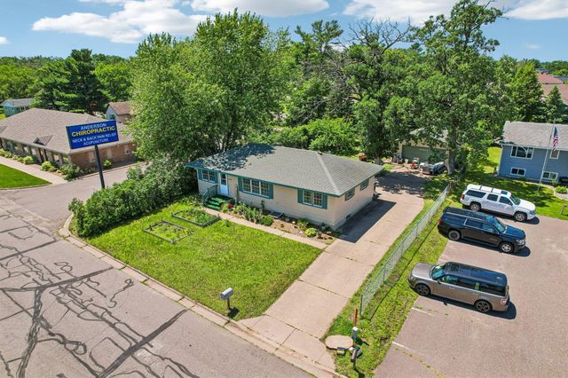 38804 8th Avenue, North Branch, MN 55056