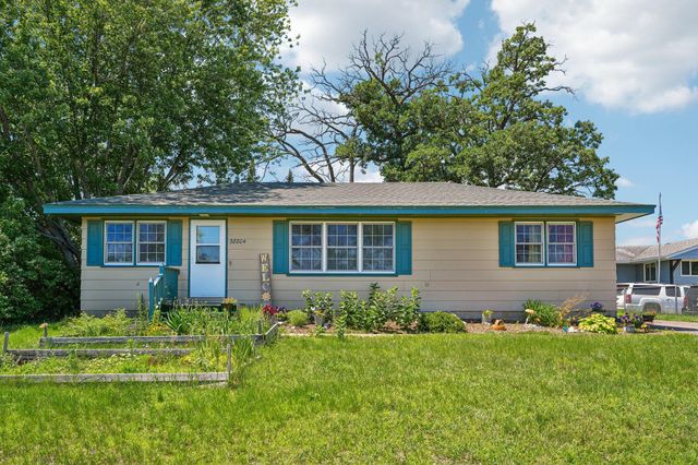 38804 8th Avenue, North Branch, MN 55056