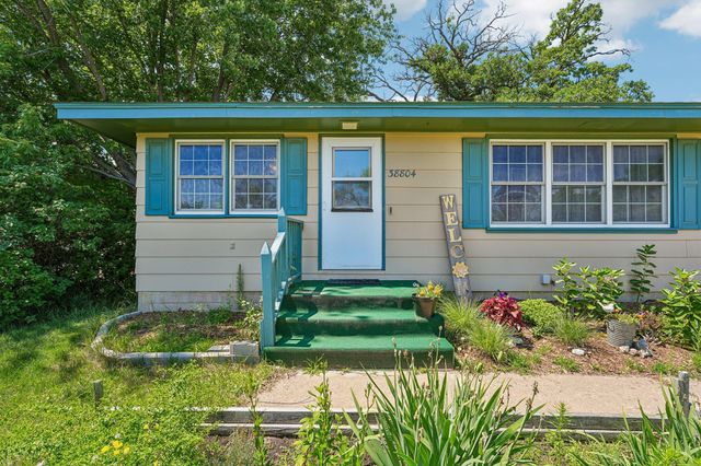 38804 8th Avenue, North Branch, MN 55056