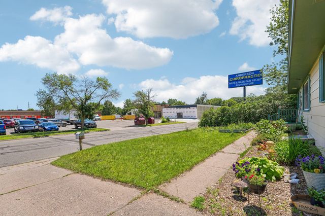 38804 8th Avenue, North Branch, MN 55056
