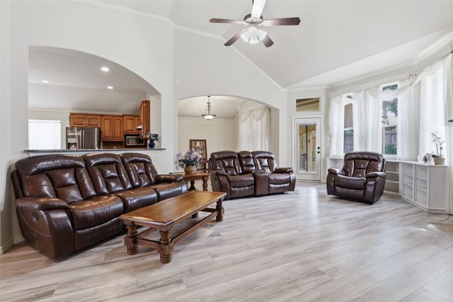 410 Charlie Way, Weatherford, TX 76087