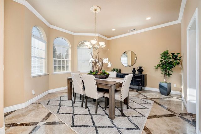 100 Englehart Dr, Folsom, CA 95630