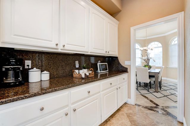 100 Englehart Dr, Folsom, CA 95630