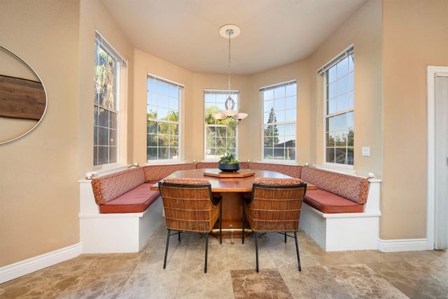 100 Englehart Dr, Folsom, CA 95630