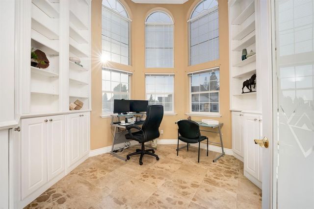 100 Englehart Dr, Folsom, CA 95630