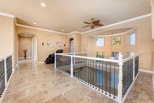 100 Englehart Dr, Folsom, CA 95630