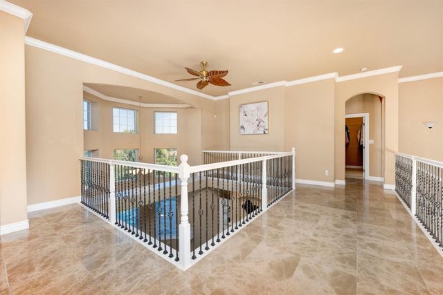 100 Englehart Dr, Folsom, CA 95630