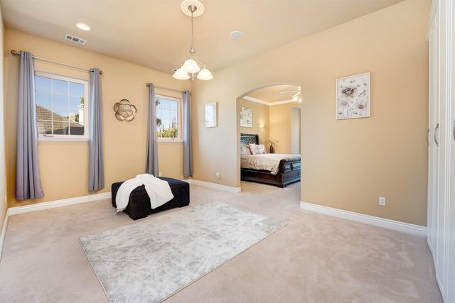 100 Englehart Dr, Folsom, CA 95630