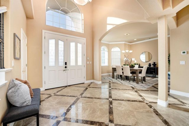 100 Englehart Dr, Folsom, CA 95630