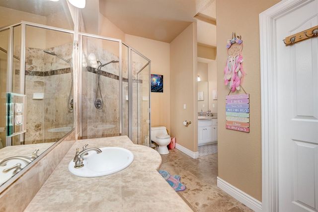 100 Englehart Dr, Folsom, CA 95630