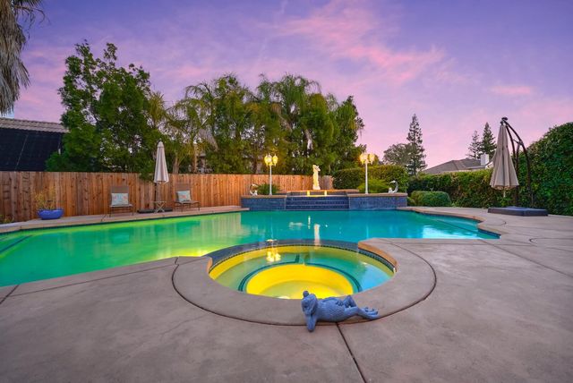 100 Englehart Dr, Folsom, CA 95630