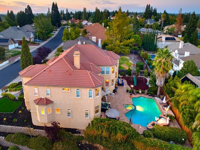 100 Englehart Dr, Folsom, CA 95630