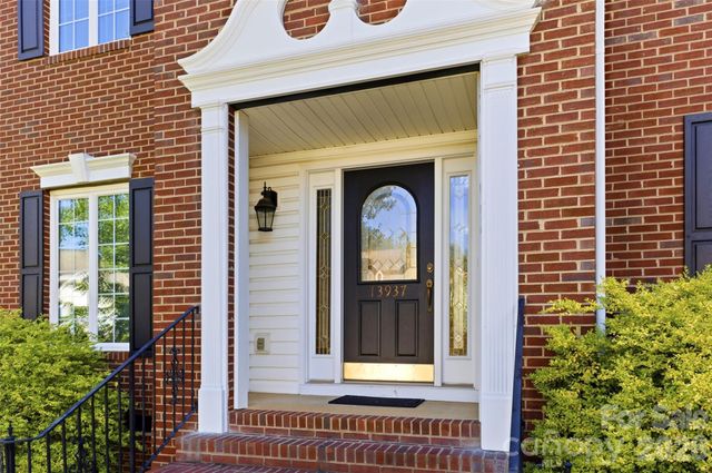 13937 Dovehunt Place, Charlotte, NC 28277