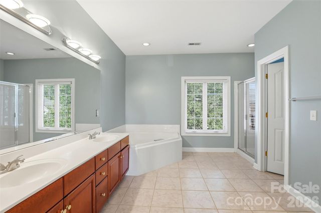 13937 Dovehunt Place, Charlotte, NC 28277