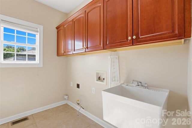 13937 Dovehunt Place, Charlotte, NC 28277
