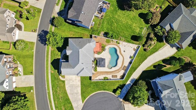 13937 Dovehunt Place, Charlotte, NC 28277