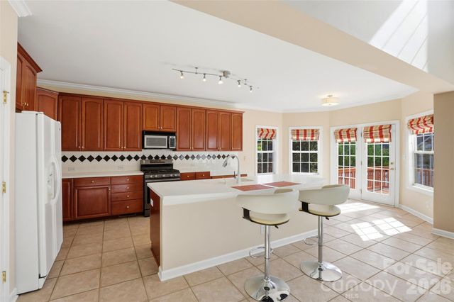 13937 Dovehunt Place, Charlotte, NC 28277