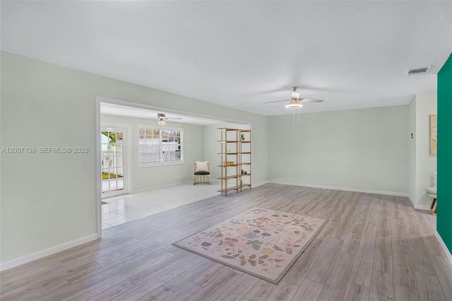 1320 NE 27th Ave 1, Pompano Beach, FL 33062