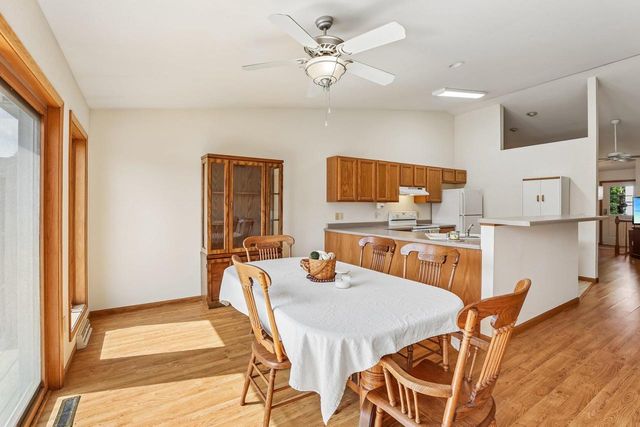 450 Concord Drive, Oregon, WI 53575