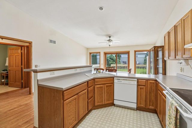 450 Concord Drive, Oregon, WI 53575