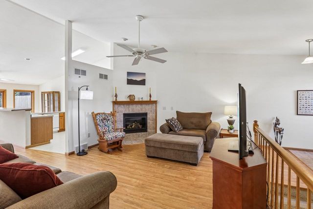 450 Concord Drive, Oregon, WI 53575