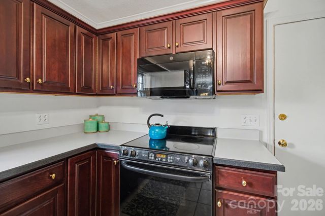 24 Church Street, Weaverville, NC 28787