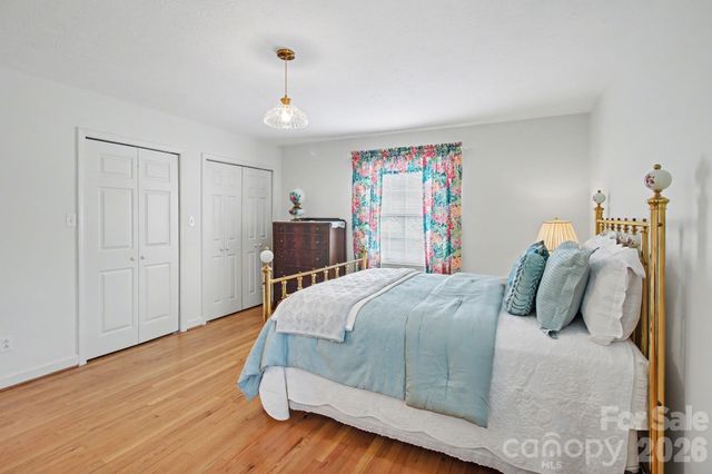 24 Church Street, Weaverville, NC 28787