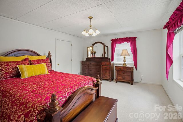 24 Church Street, Weaverville, NC 28787