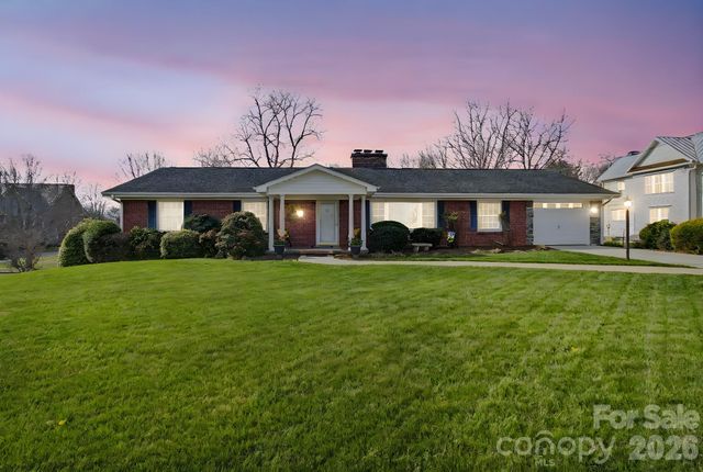 24 Church Street, Weaverville, NC 28787