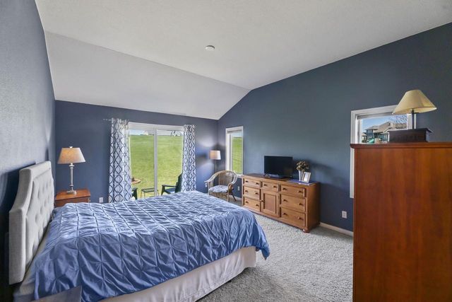 N86W27678 Meadowview COURT, Hartland, WI 53029