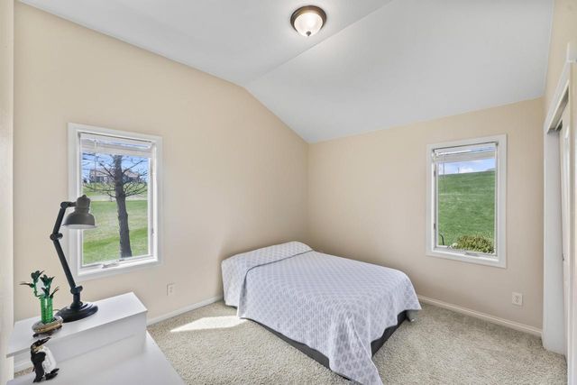 N86W27678 Meadowview COURT, Hartland, WI 53029