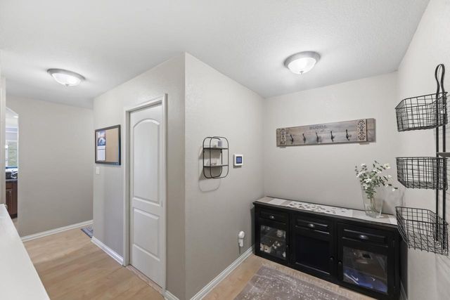 N86W27678 Meadowview COURT, Hartland, WI 53029