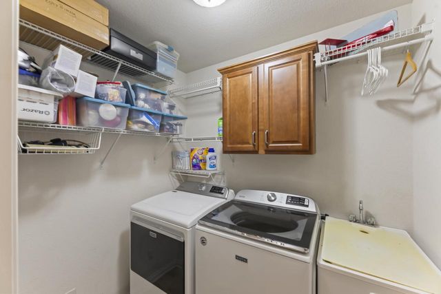 N86W27678 Meadowview COURT, Hartland, WI 53029