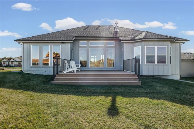 1600 SW 27th Street, Lee's Summit, MO 64082