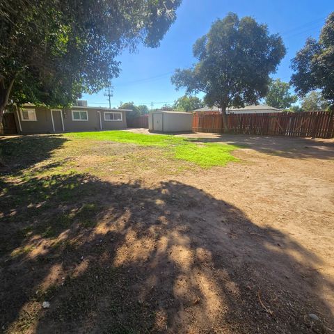 646 W Terrace Avenue, Fresno, CA 93705
